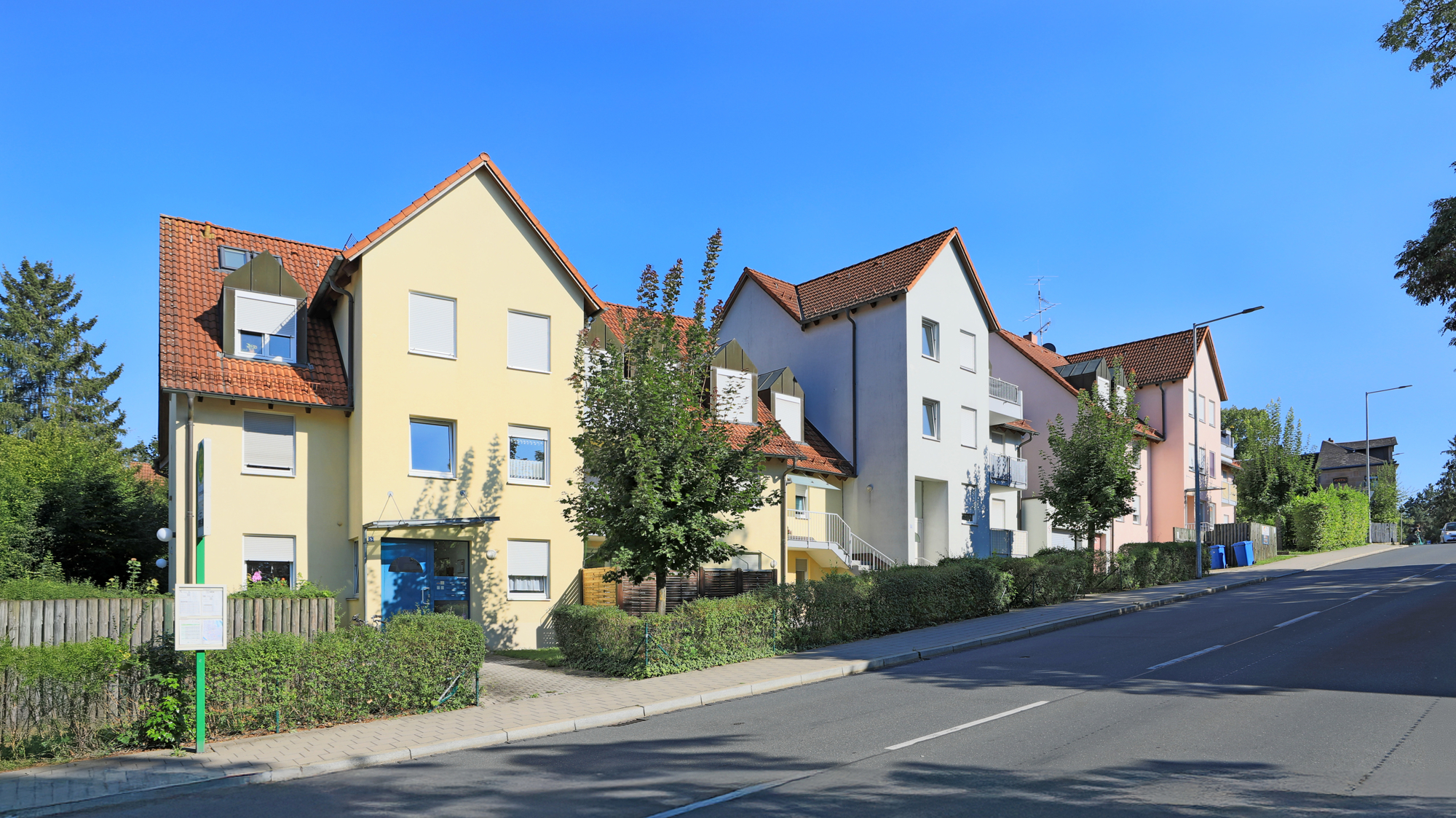 Straßenansicht