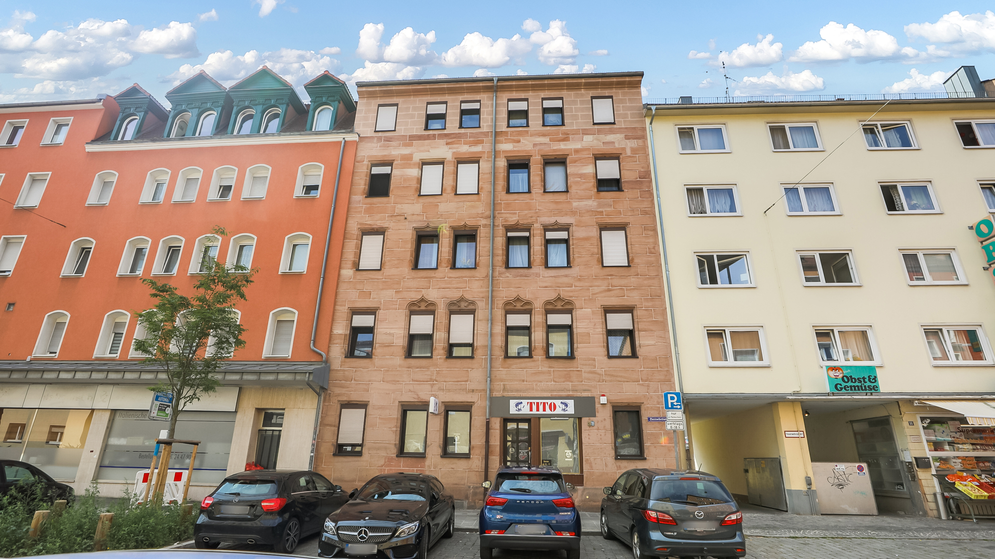Straßenansicht